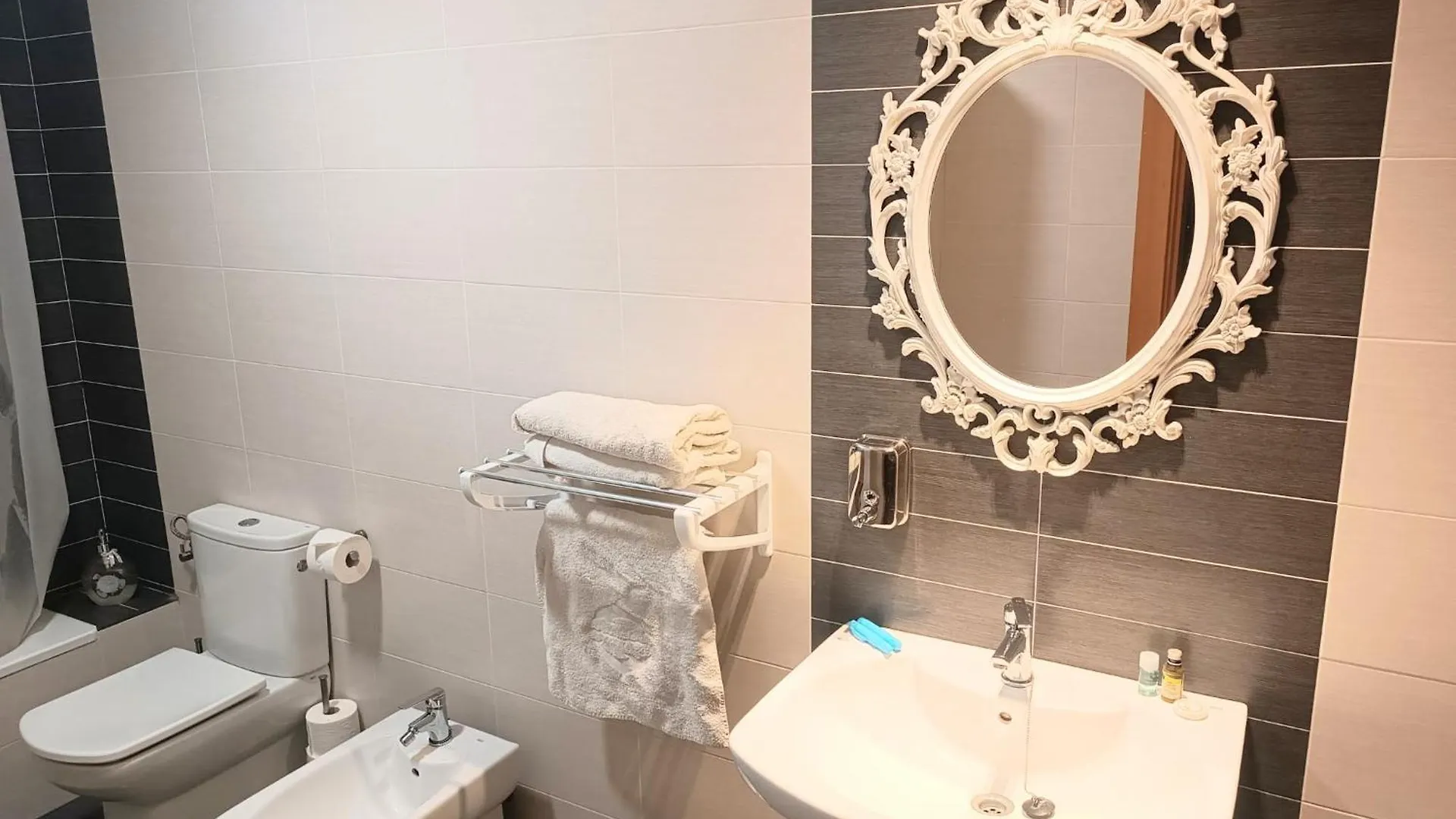 Apartment Casa Kinder Salobrena Spain